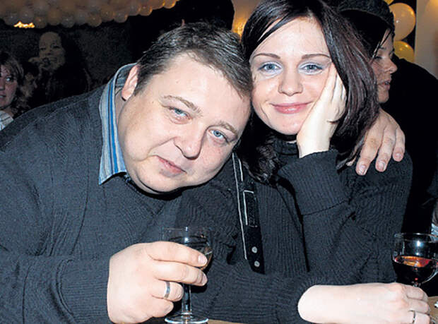 Александр Семчев и Людмила Воронова. Актер, 47 лет вес, жена, муж