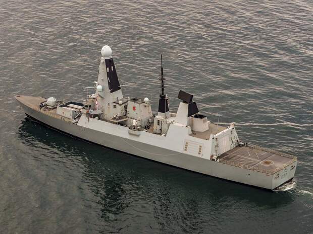 Ракетный эсминец "Дункан" ВМС Великобритании. Источник изображения: 