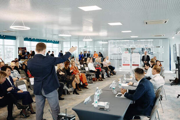 Как изменится культура отдыха в отелях и санатория Сочи летом 2026 года, обсудили эксперты на Круглом столе