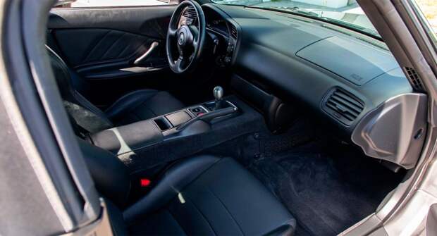 Новая Honda S2000 с минимальным пробегом