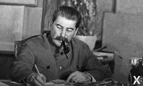 Генеральный секретарь Всесоюзной Коммунистической партии (большевиков) Иосиф Виссарионович Сталин. Фотохроника ТАСС