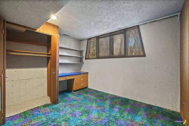 Они купили странный дом