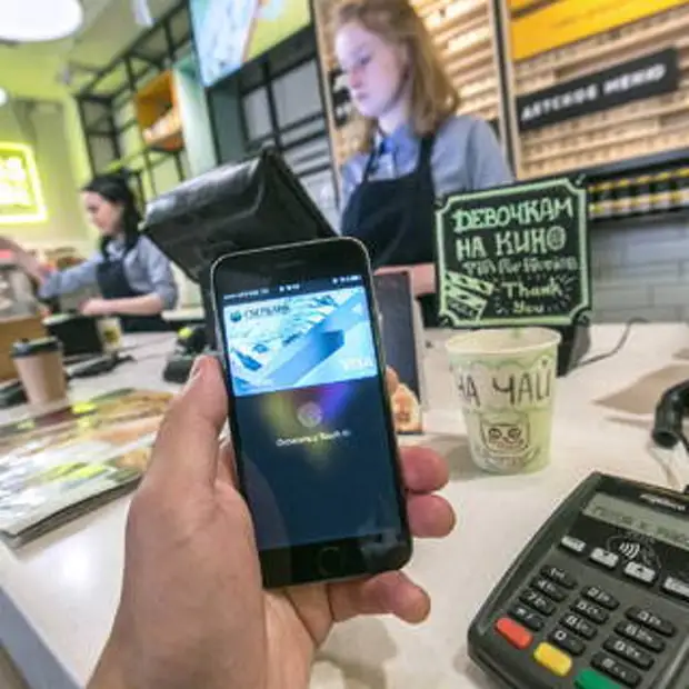Apple Pay приостановил оплату картами «Мир»