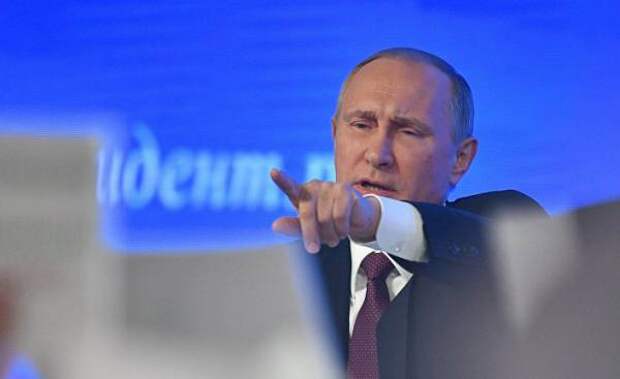 Президент РФ Владимир Путин на двенадцатой большой ежегодной пресс-конференции в Центре международной торговли на Красной Пресне. 23 декабря 2016