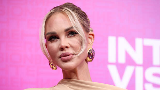 Марию Погребняк доставили в полицию после наезда на мужчину