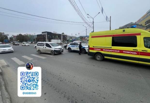 Водитель Nissan Vanette сбил 84-летнюю женщину в Южно-Сахалинске