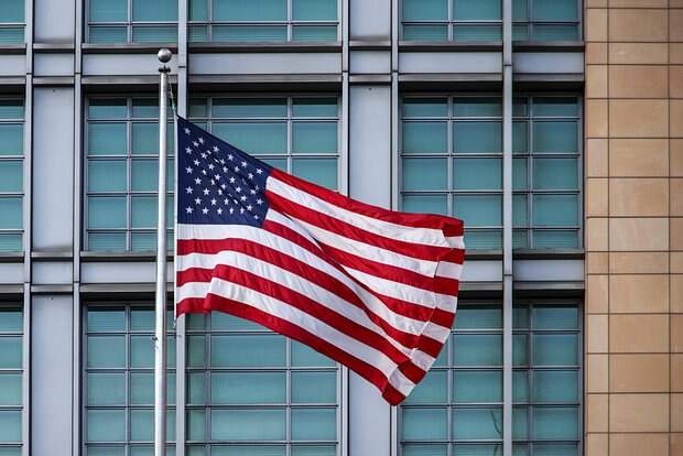 Журналист NewsNation: США перемещают на Ближний Восток авианосную ударную группу