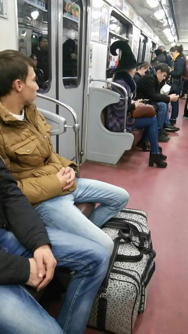 Модники из российского метрополитена