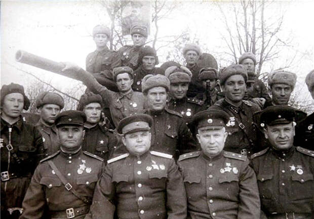 Генерал Николай Ватутин был одним из самых талантливых военачальников периода Великой Отечественной войны. Сами немцы называли его не иначе как "гроссмейстер".-2