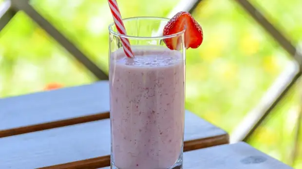 Диетолог рассказала о лучших продуктах для перекуса