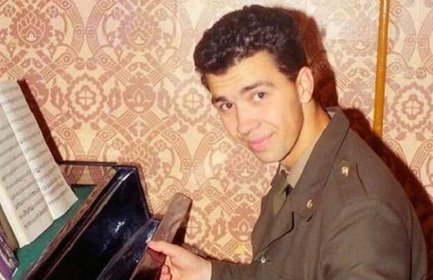 Почему Денис Клявер скрывал своё родство с отцом и отказался от его фамилии