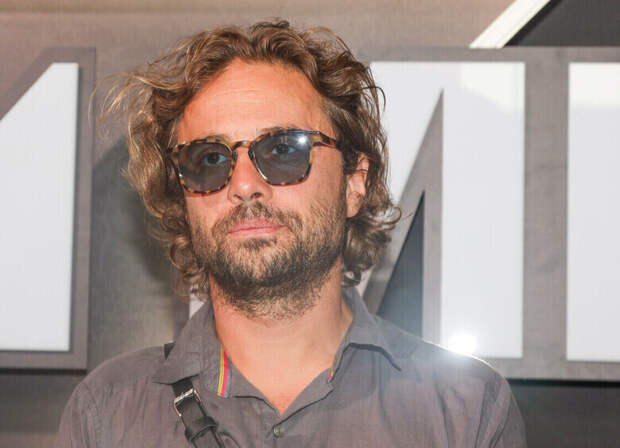 Тайно ставший отцом Илья Глинников впервые показал своего ребенка