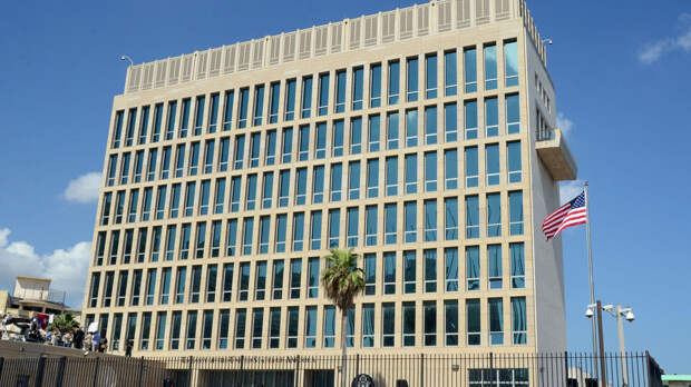 Куба отказалась поставить топливо посольству США в Гаване