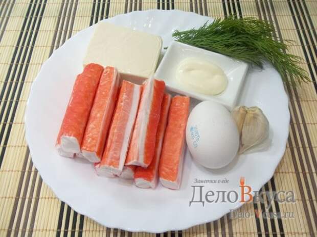 Рулетики из крабовых палочек