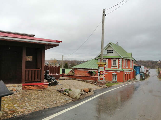 Можно листать.
