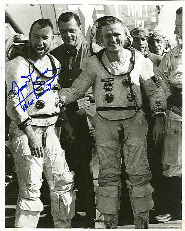 А вот вам американцы Борман и Ловелл как бы сразу после посадки: лунная программа, обман, сша