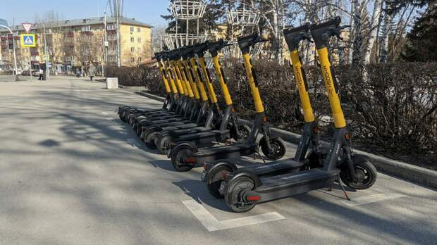 Из‑за снегопада в Москве приостановили аренду самокатов и велосипедов