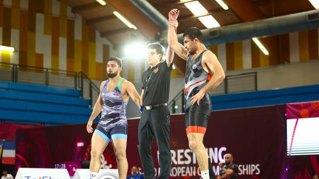 Российские борцы завоевали три золотые медали первенства Европы по вольной борьбе
