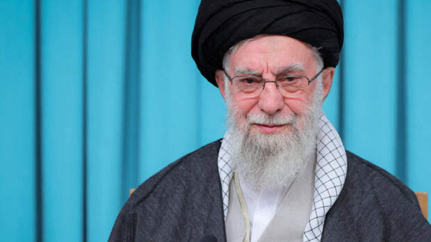В Иране подтвердили гибель четырех членов семьи Али Хаменеи