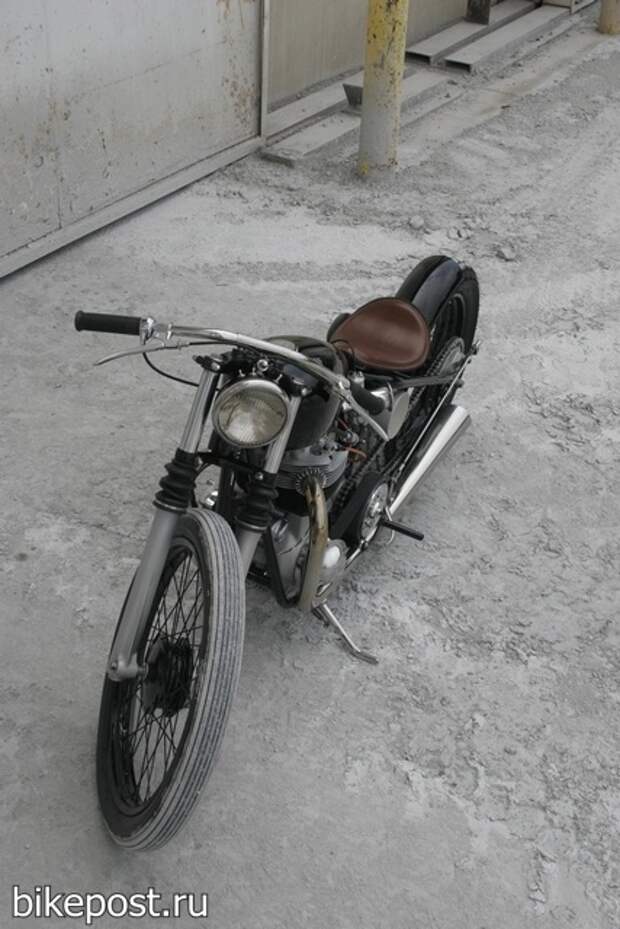 Кастом «Black Bike» на базе BSA A10 1958