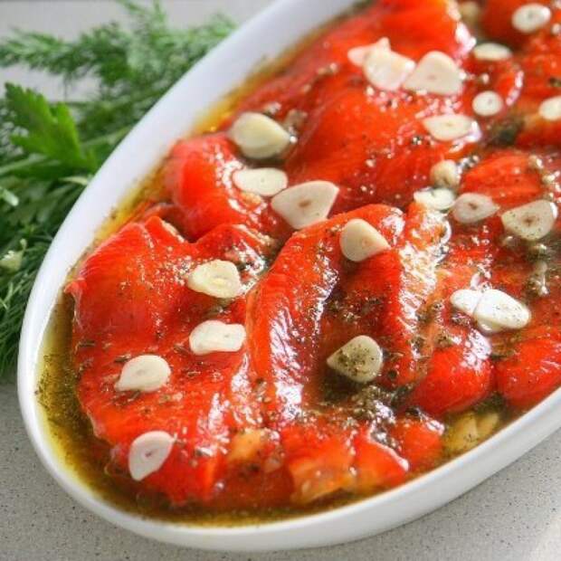 Маринованные печеные перцы
