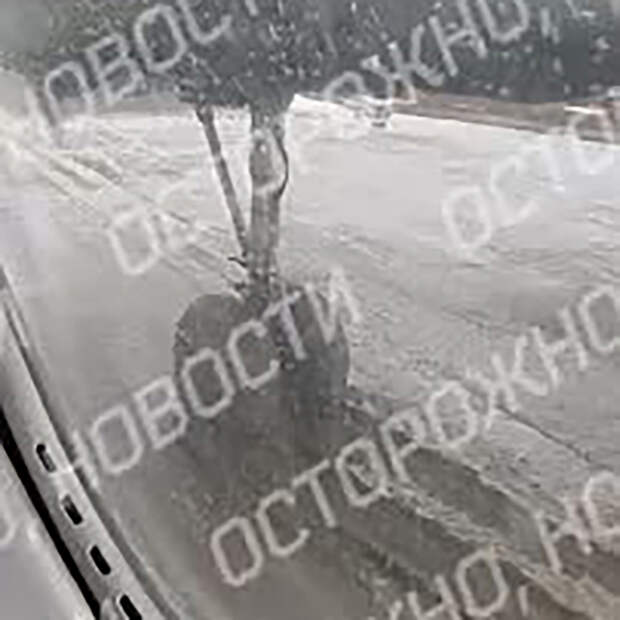 Размытая взлетная полоса в российском аэропорту попала на видео