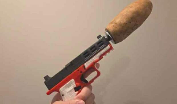 Американец смог зарегистрировать картофелину в качестве глушителя для пистолета