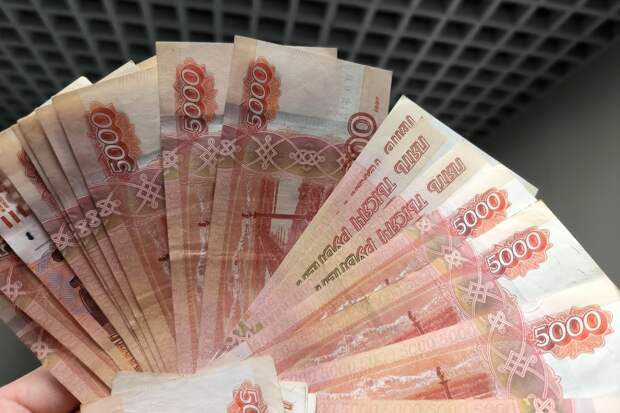 Жительница Кузбасса обманывала пенсионерок, собирая с них деньги