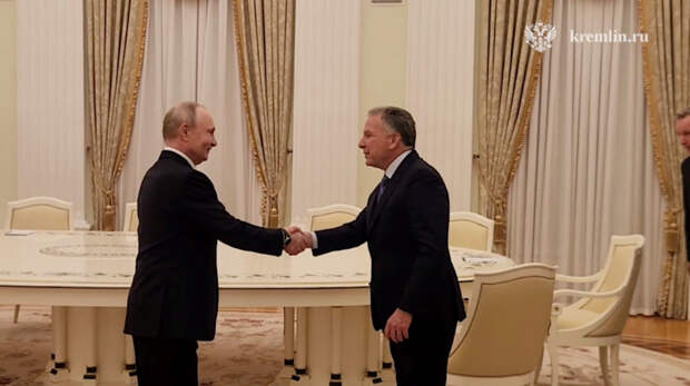 Переговоры Путина и Уиткоффа прошли за закрытыми дверьми Кремля. Что успели обсудить стороны за 3,5 часа?