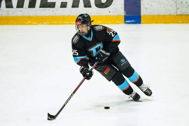 ´Динамо-Шинник´ выиграл у ´Крыльев Советов´ и пробился в плей-офф Молодежной хоккейной лиги.