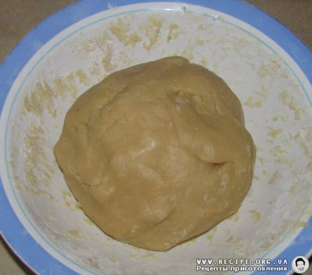Рецепт с фото - Медовый торт «Золотые шарики»: замесить тесто