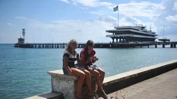 В Абхазии сообщили о первых приехавших из России туристах