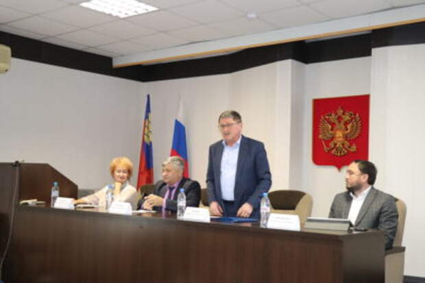 В рамках Дней уполномоченного по защите прав предпринимателей в Алтайском крае в Поспелихе состоялось семинар-совещание с представителями местного бизнес-сообщества.