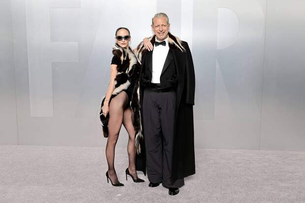 Популярная танцовщица пришла на афтепати «Оскара» без штанов