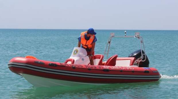 Сотрудники ГКУ РК «КРЫМ-СПАС» осуществляют патрулирование на воде