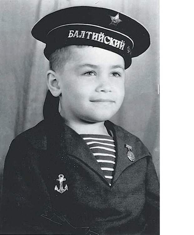 Николай Расторгуев — лидер группы «Любэ» в детстве. знаменитые люди, неизвестные, фото