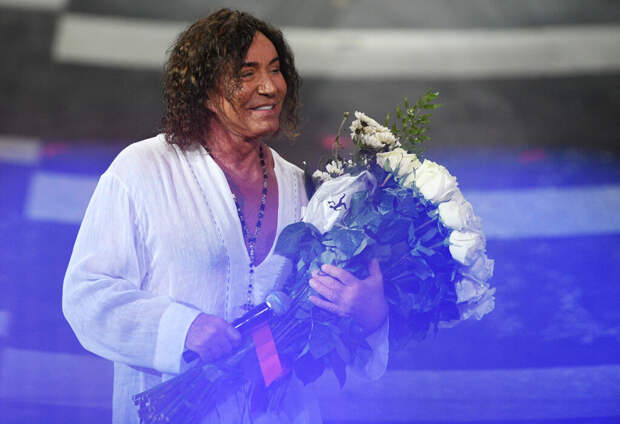 «Минеральная вода, фрукты и виски»: Валерий Леонтьев раскрыл райдер на новогодние корпоративы