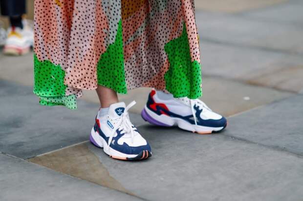 Самые модные и красивые кроссовки, которые должны быть в вашем гардеробе