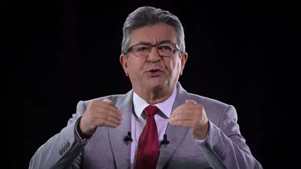 Франция в огне: победа Макрона запустила революцию