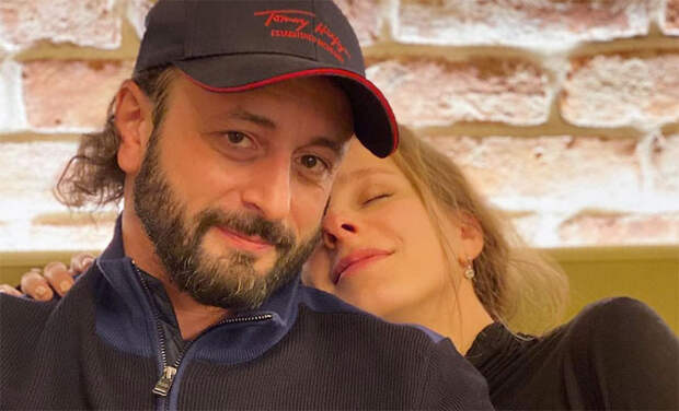 Лиза Арзамасова поделилась первым совместным снимком с Ильей Авербухом