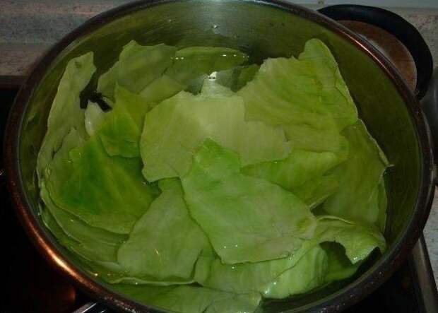 Мясной рулет "Голубец" в сливочном соусе