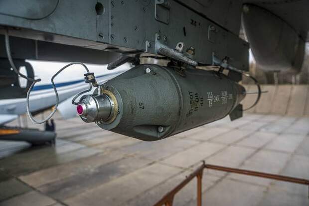 Пушки, бомбы и помехи. Боевые возможности военно-транспортного самолета Ил-76