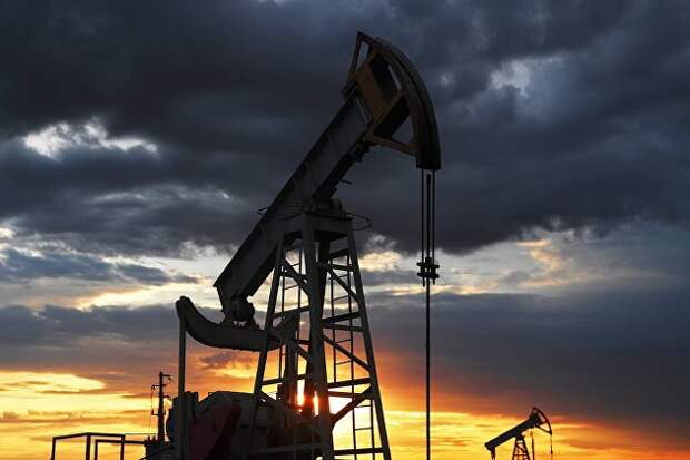 Нефть дорожает на данных о снижении ее запасов в США