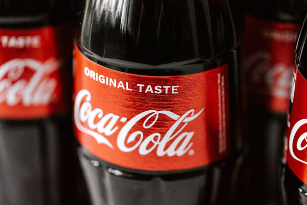 "Ведомости": Coca-Cola подала заявку на регистрацию товарных знаков в России