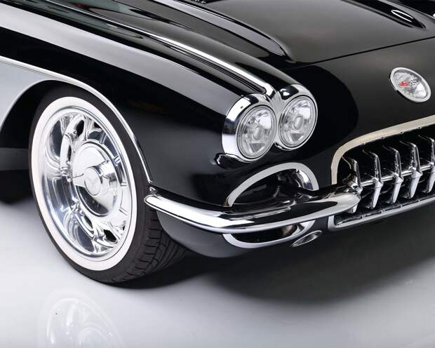 Потрясающий Corvette рестомод 1958 года с двигателем V8