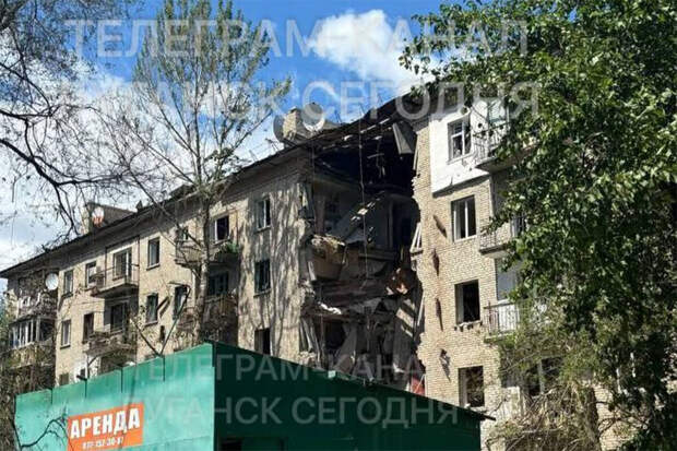 МЧС: в Луганске завершили работы на месте обрушения дома, спасены семь человек