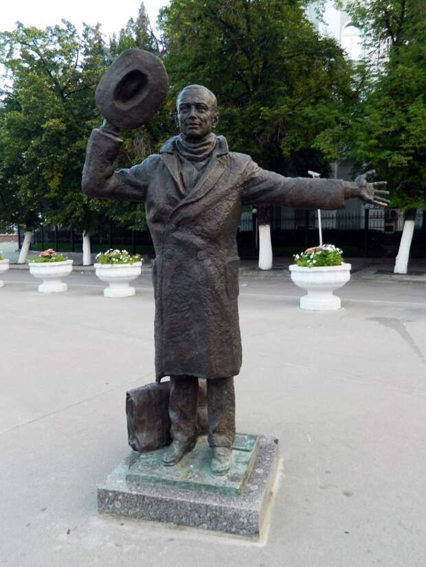 53 Памятник Юрию Деточкину в Самаре