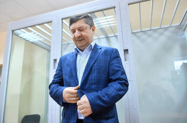 В деле генерал-полковника Арсланова стало меньше эпизодов