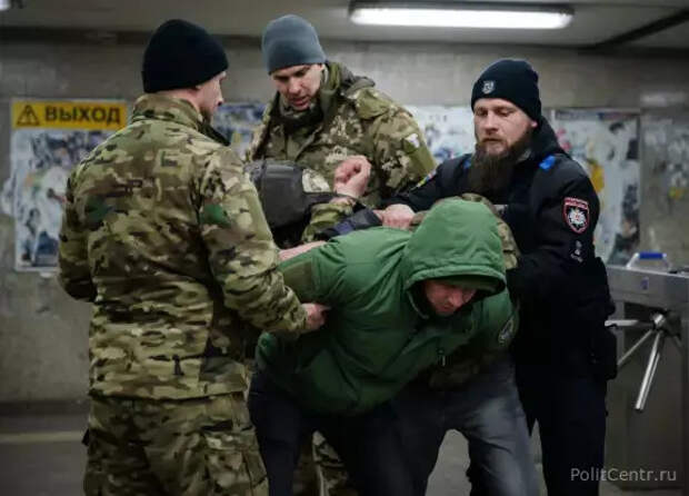 «Бей его!»: во Львове стреляют и режут сотрудников ТЦК под восторги местных жителей