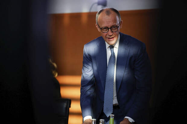 Мерц: мы должны усилить давление на Москву